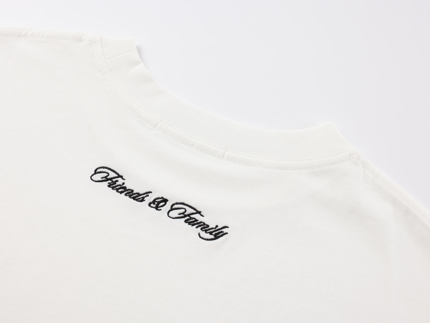 EMBROIDERED SIGNATURE T - IVORY